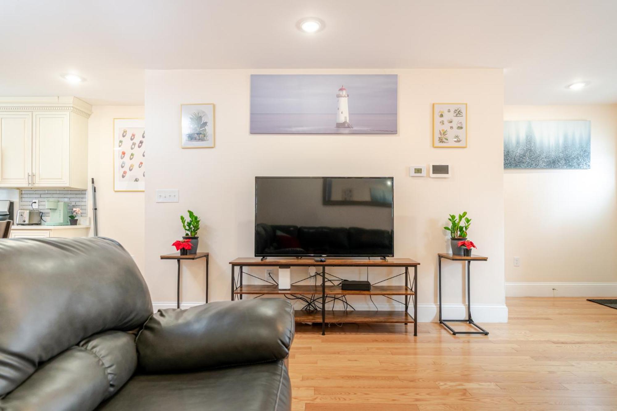 41 - 3Br Quincy - Lovely Townhouse Near Adams Quincy