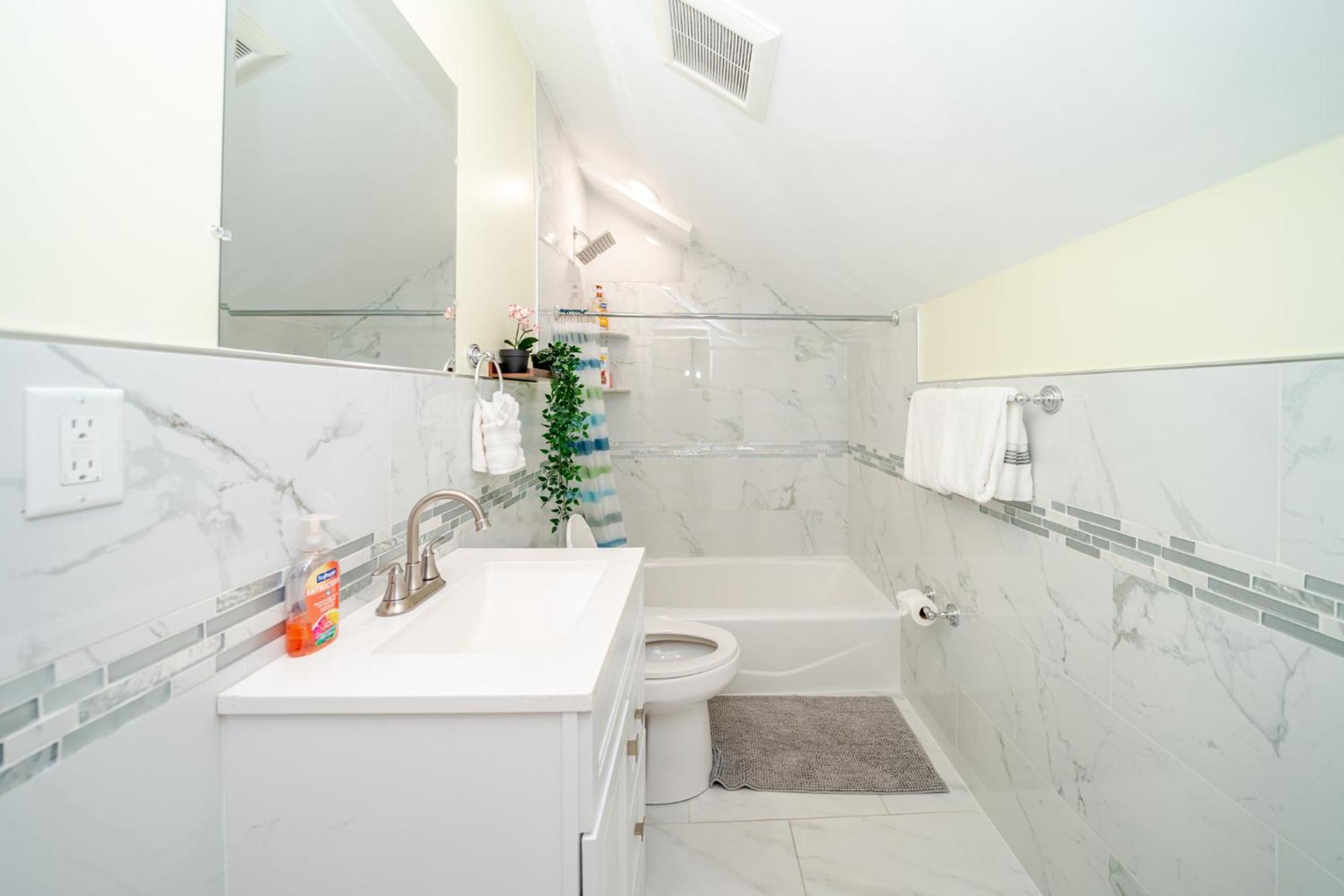 41 - 3Br Quincy - Lovely Townhouse Near Adams *